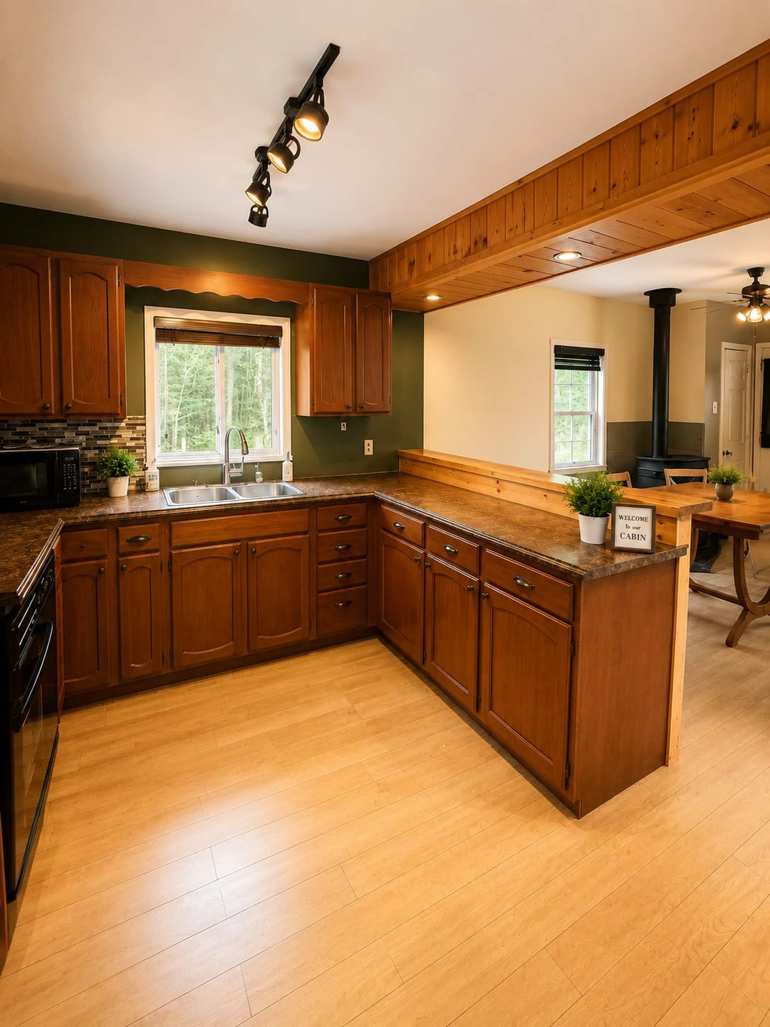 The Grand Cottage Gallery 2